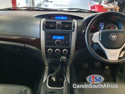 Foton Tunland 2.8 LSF Luxury 4X4 Bakkie Double Cab Manual 2016 in South Africa - image