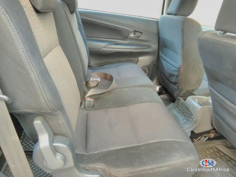 Toyota Avanza 1.5 Sx 7seats Manual 2014 - image 6
