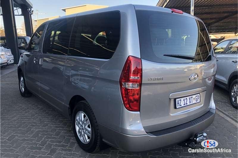 Hyundai H-1 2.5 Automatic 2019 - image 2