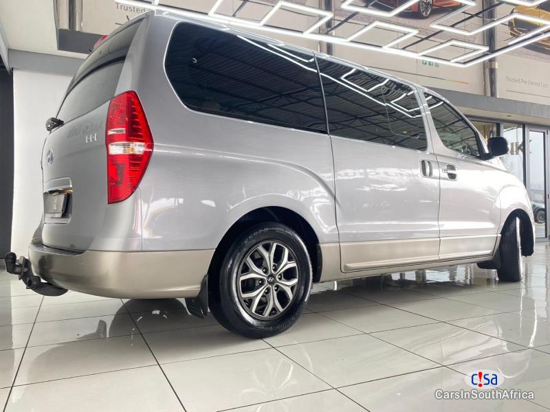 Hyundai H-1 2.5 Hyundai H1 VGTI BUS CALL OR WHATSAPP 0848069549 Automatic 2018 - image 2