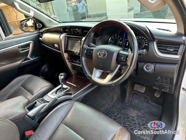 Toyota Fortuner 2.8 GD-6 Raised Body Auto Automatic 2020 - image 6