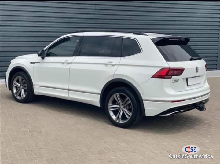 Volkswagen Tiguan 2.0 Automatic 2018 - image 2