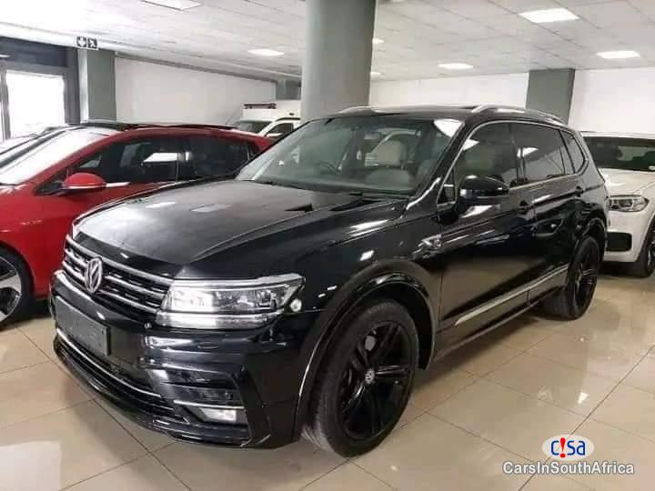 Pictures of Volkswagen Tiguan 2.0 Automatic 2018
