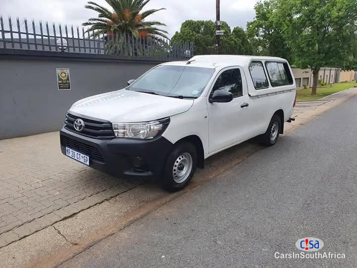 Toyota Hilux 2.4GD Manual 2020 - image 3