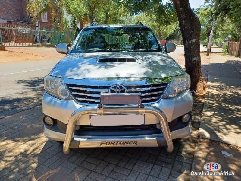 Pictures of Toyota Fortuner 2.4 Manual 2015