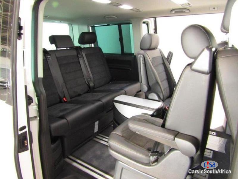 Volkswagen Caravelle Automatic 2019 - image 12
