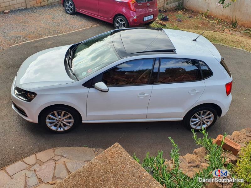 Volkswagen Polo 1.2Tsi Manual 2015 - image 2