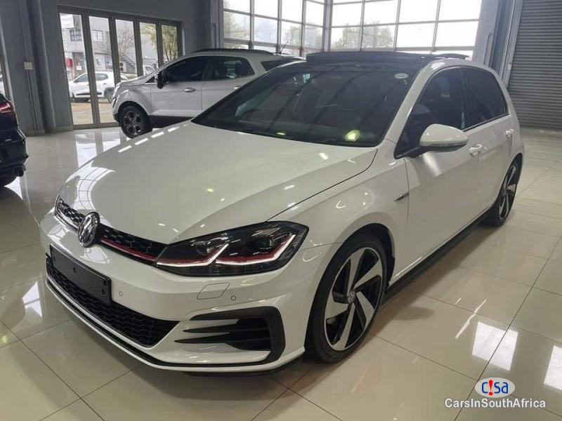 Volkswagen Golf 2.0GTI Manual 2018 - image 3