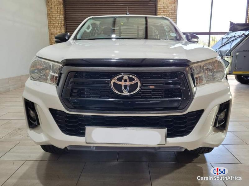 Toyota Hilux 2.4GD-6+27 78 321 4168 Manual 2018 - image 4