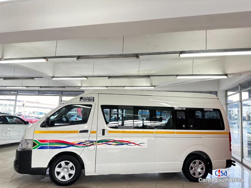 Toyota Quantum 2.5 D-4D Sesfikile 16-Seat Manual 2021
