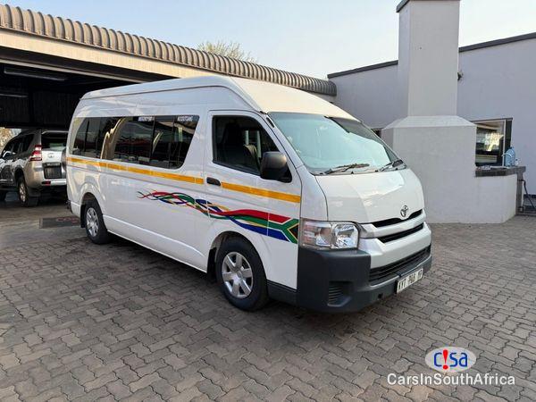 Picture of Toyota Quantum 2.5 D-4D Sesfikile 16-Seat Manual 2022
