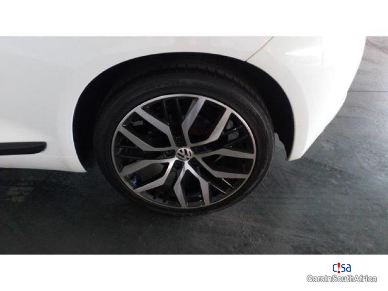 Volkswagen Scirocco 2.0 Lt Automatic 2012 - image 9