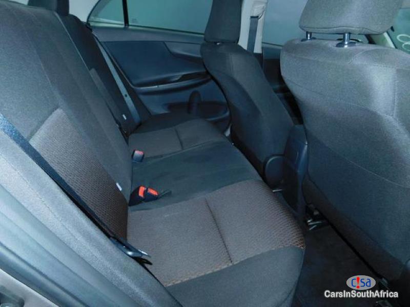 Toyota Corolla Quest 1.6 Manual 2017 - image 7