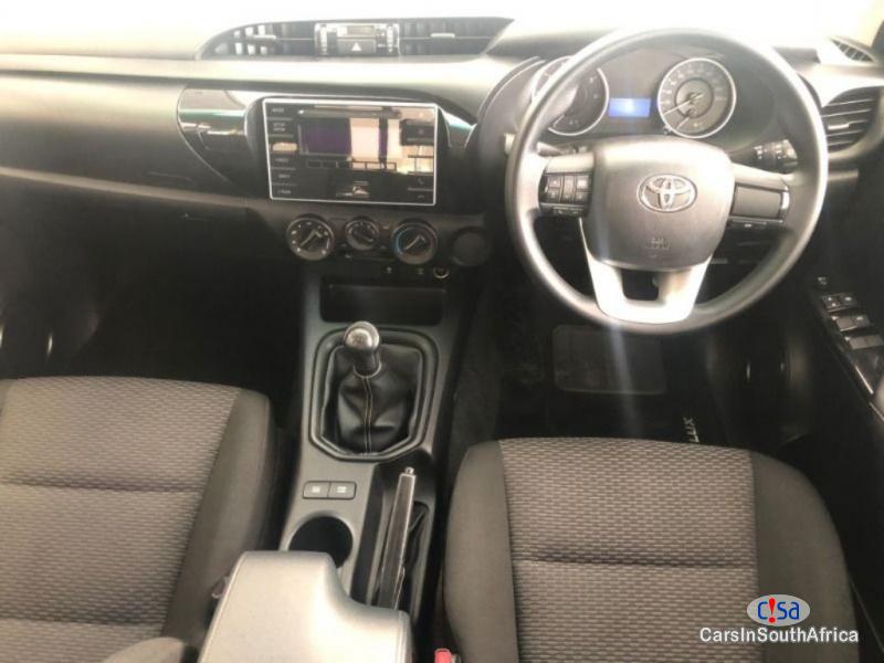 Toyota Hilux Manual Manual 2017 in KwaZulu Natal