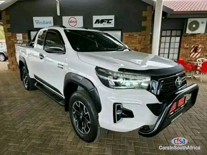 Toyota Hilux Automatic 2020 - image 2