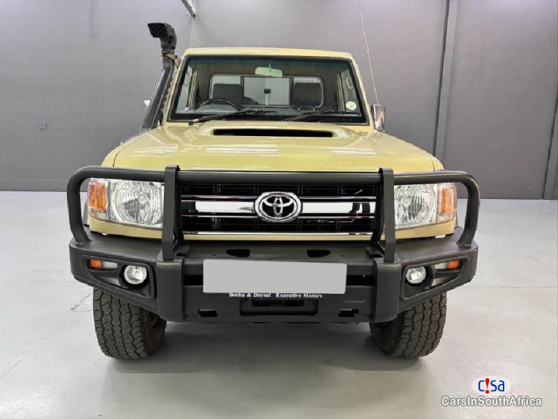 Toyota Land Cruiser 79 Land Cruiser 4.5D-4D LX V8 Manual 2017