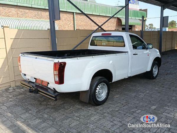 Isuzu KB250 2.5 HO FLEETSIDE SAFTY Manual 2017