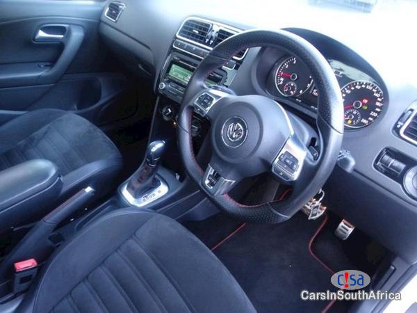 Volkswagen Polo Automatic 2015 - image 11