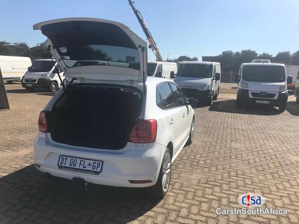 Volkswagen Polo Automatic 2015 - image 7