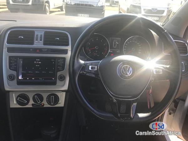 Volkswagen Polo Automatic 2015 - image 8