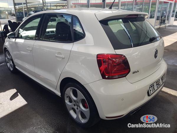 Volkswagen Polo Manual 2012 - image 3