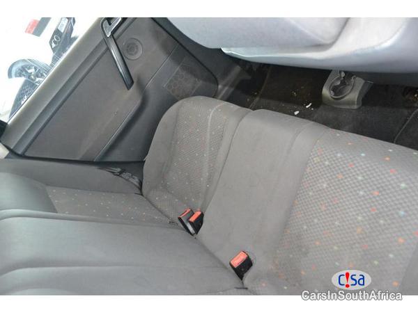 Volkswagen Polo Manual 2007 - image 11