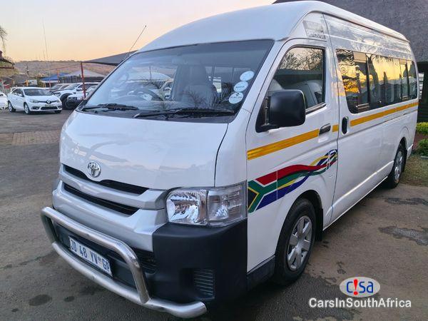 Pictures of Toyota Quantum 2.7 Sesfikile 16-Seat Manual 2019
