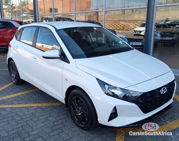 Hyundai i20 1.2 Motion Manual 2022 - image 5