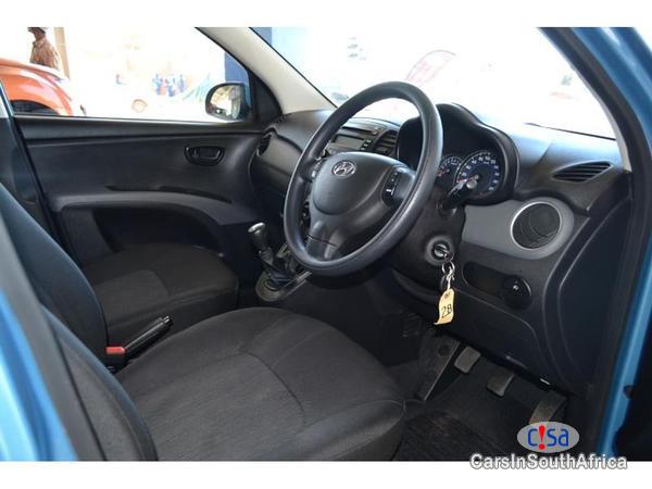 Hyundai i10 Manual 2015 - image 3