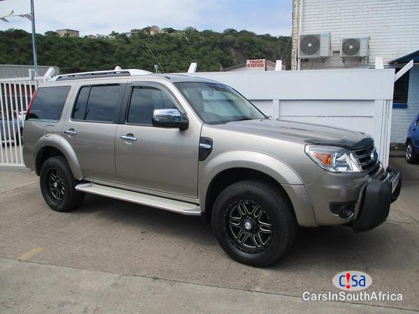 Ford Everest Automatic 2013 - image 2