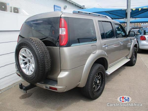 Ford Everest Automatic 2013 - image 4