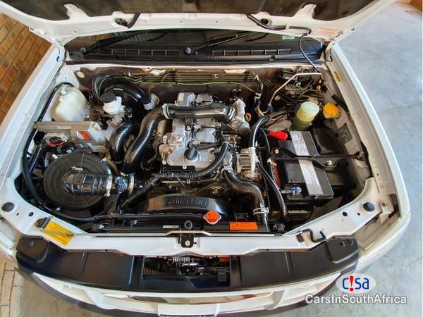 Isuzu KB250 Manual 2010 - image 4