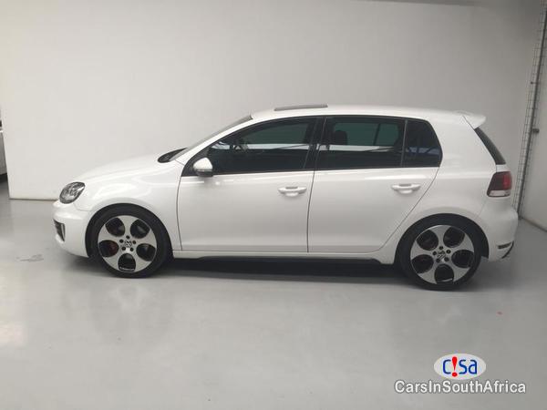Volkswagen Golf Automatic 2010 - image 2
