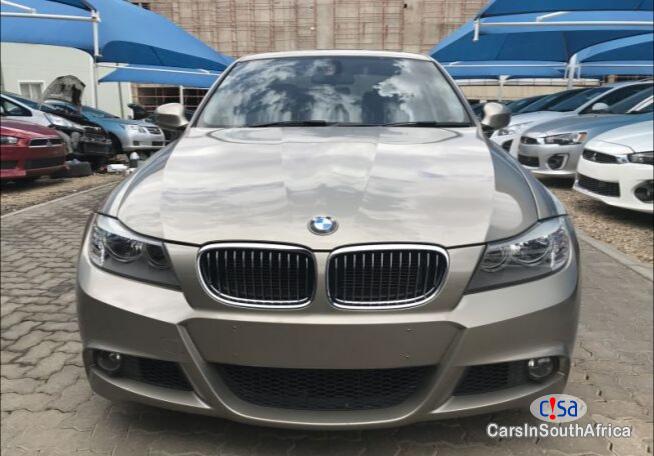 BMW 3-Series Automatic 2011