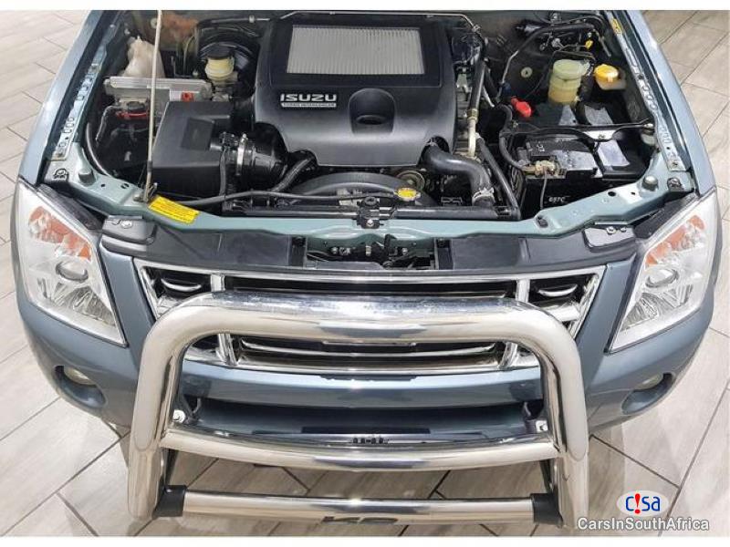 Isuzu KB300 Manual 2010 in South Africa