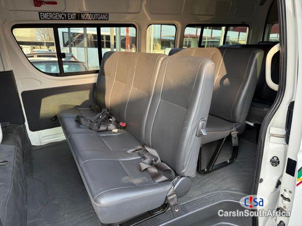 Toyota Quantum 2.5 D-4D Sesfikile 16-Seat Manual 2022 - image 3