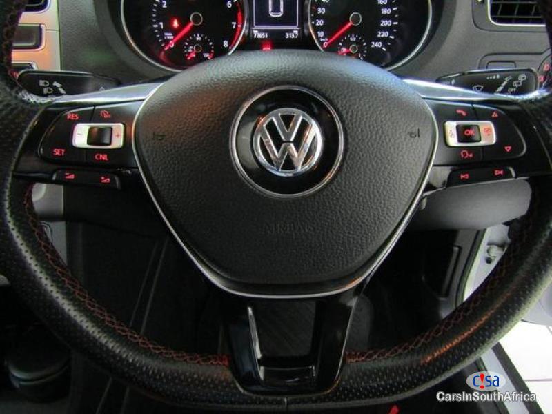 Volkswagen Polo 1.2 Manual 2017 - image 10