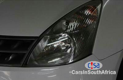 Nissan Livina 1.6 Manual 2012 - image 5