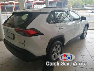 Toyota RAV-4 2.0 Automatic 2021 - image 3