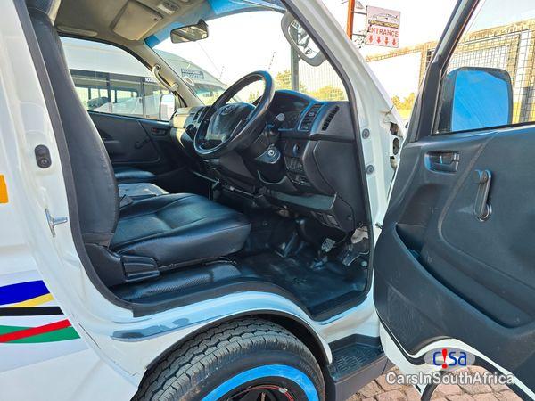 Toyota Quantum 2.5 D-4D Sesfikile 16-Seat Manual 2020 in Limpopo