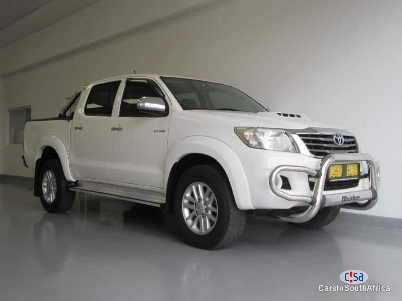 Pictures of Toyota Hilux 3.0 Manual 2016
