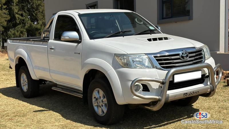 Toyota Hilux 3.0 D4-D Raider S/C 0658281312 Manual 2014 - image 2