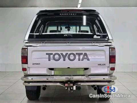 Toyota Hilux Call/ WhatsApp.073 104 3715 Toyota Hilux 2.7i Legend 35 Manual 2005 - image 5