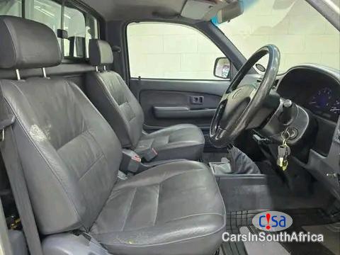 Toyota Hilux Call/ WhatsApp.073 104 3715 Toyota Hilux 2.7i Legend 35 Manual 2005 - image 7