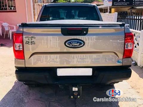 Ford Ranger Call/ WhatsApp.(073 104 3715) 2023 Ford Ranger 2.0 SIT XL Manual 2023 - image 6