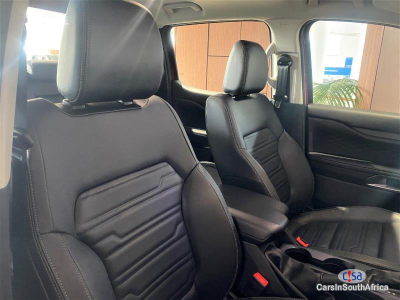 Ford Ranger 2.0 Sit DOUBLE CAB XLT {0817687830 Automatic 2024 - image 4