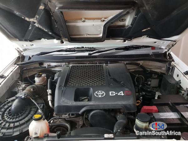 Toyota Hilux Automatic 2014 - image 7