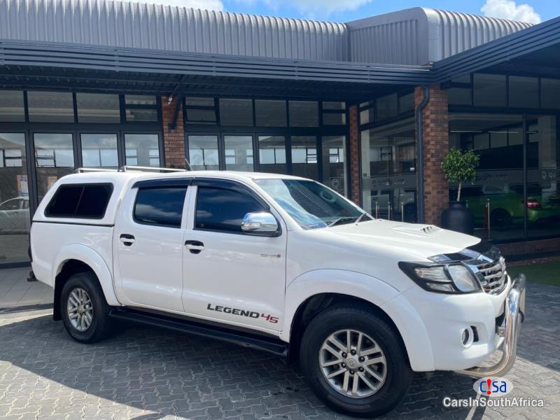 Toyota Hilux 3.0D Automatic 2016 - image 2