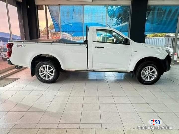 Picture of Isuzu 1.9TD Manual 2018
