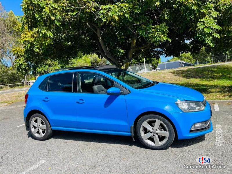 Volkswagen Polo 1.2tsi Manual 2016 - image 3